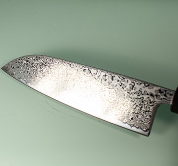Tsunehisa SRS13 Damascus polished Wa-Santoku 165mm Ebony/red