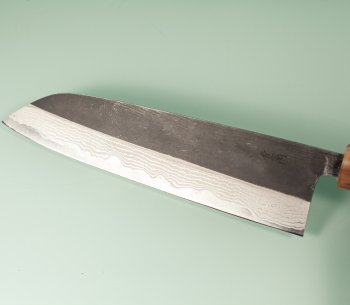 Naoto Aogami 1 Kuro Dama Wa-Santoku 180mm